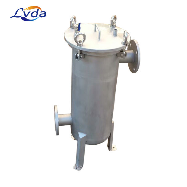 Cartridge filter housing