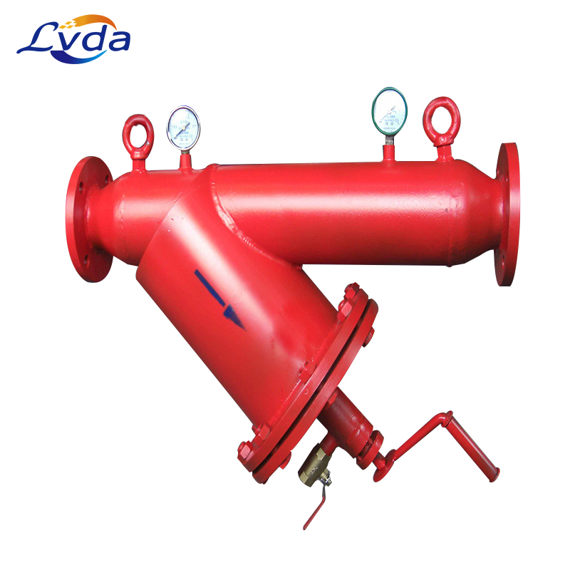 Hand-driven brush type cleaning filter