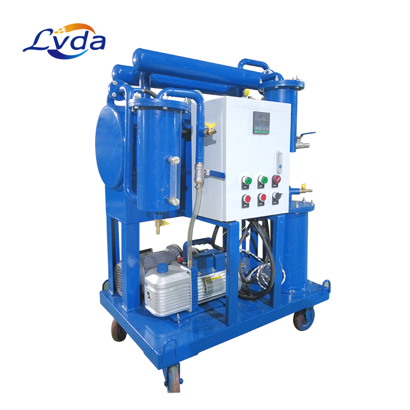 Vacuum purifier for oil