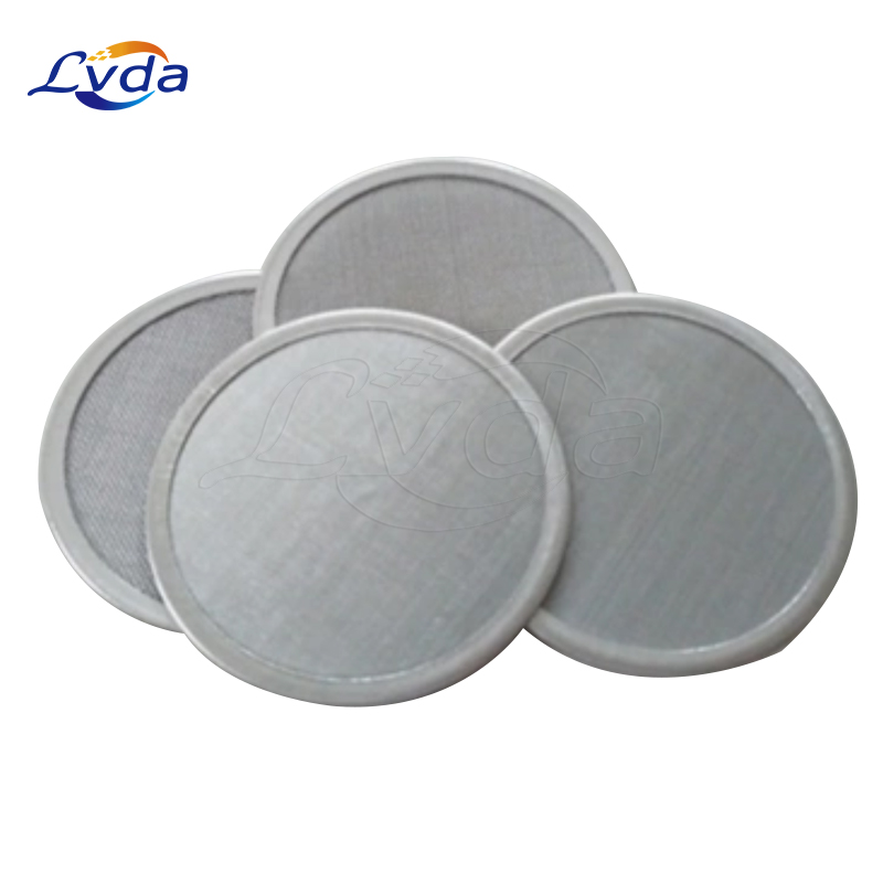 Sintered stainless steel filter disc for sealings