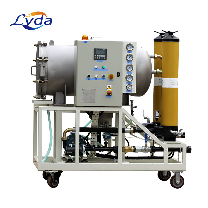 Cooking oil coalescing dewatering purifier
