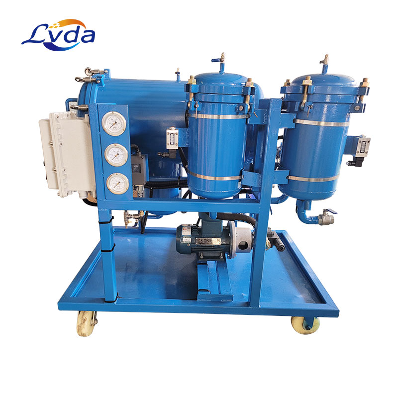 Lube oil coalescing dehydration purifier