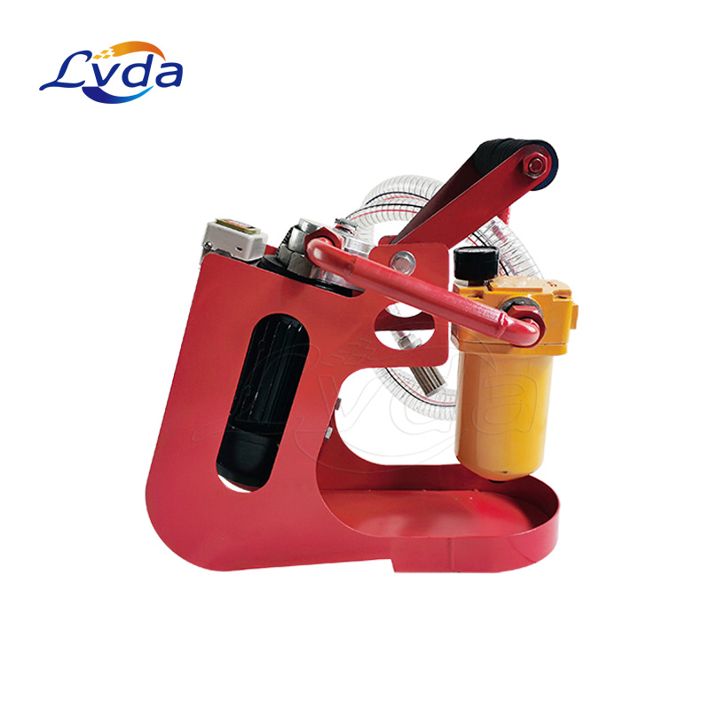 Portable filtration oil dispenser