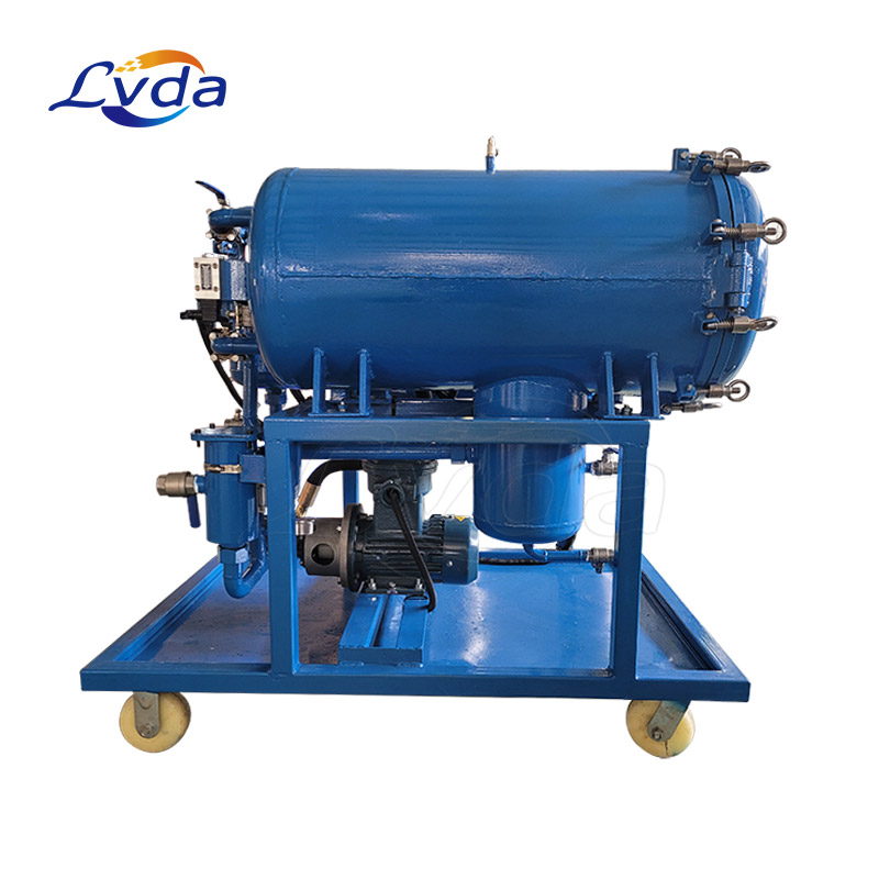 Engine oil coalescing dehydration purifier