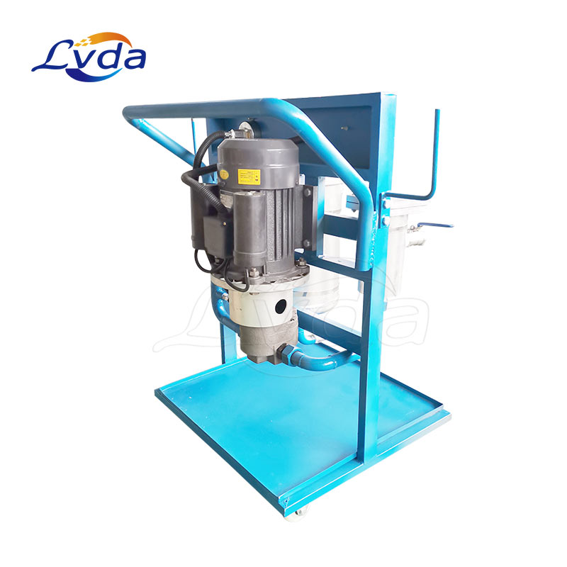 Mobile insulation oil purification and filtration skid