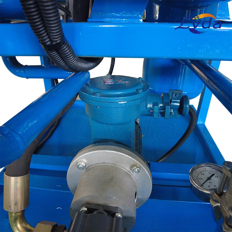 Turbine oil coalescing dehydration purifier
