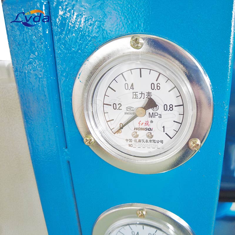 Phosphate ester anti-fuel coalescing oil purifier