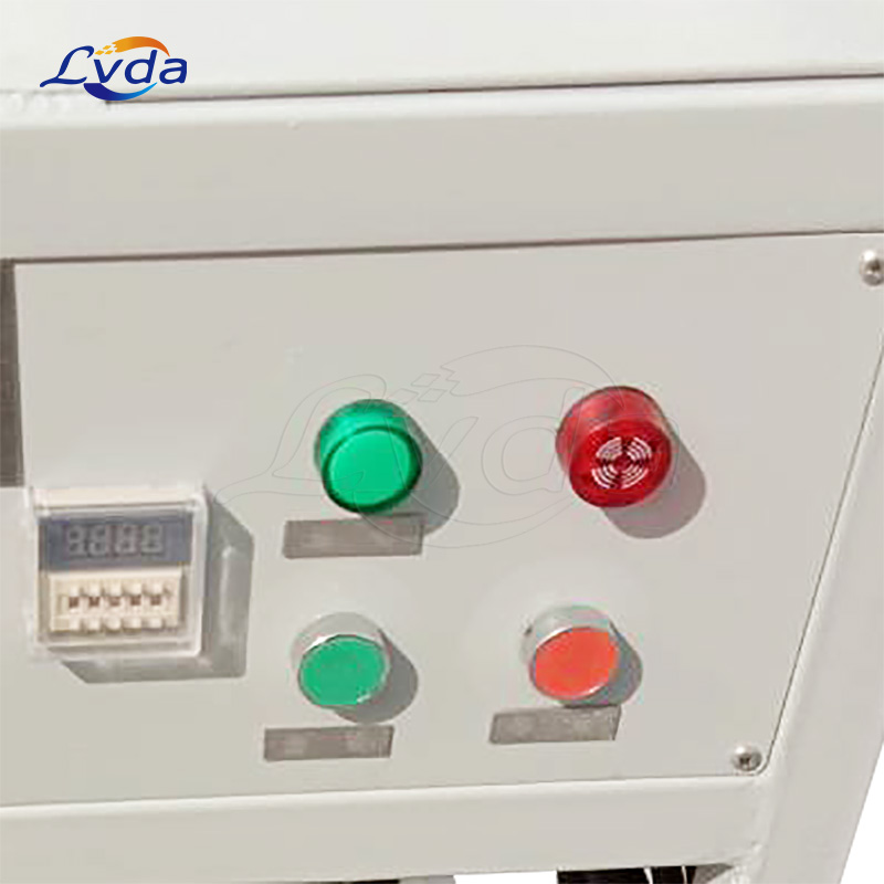 High accuracy oil purifier