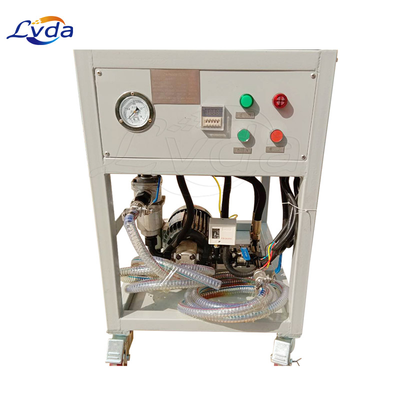 Precision oil purifier and oiling machine
