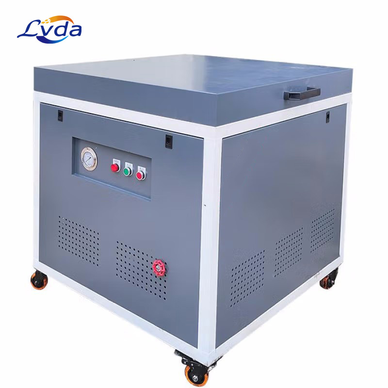 Regeneration and decolorization oil purifier