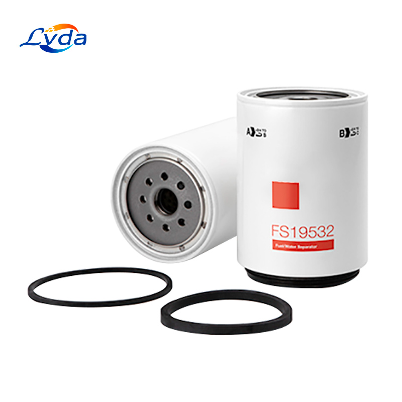 Fleetguard Fuel Water Separator FS19532 Replacement 