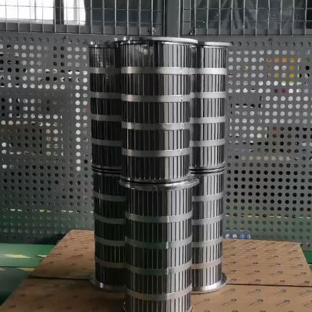 Wedge wire filter elements